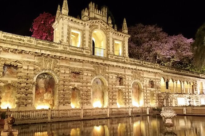 Private walking tour to Seville with Flamenco Show - Practicalities: Meeting Point, Timing, and Group Size