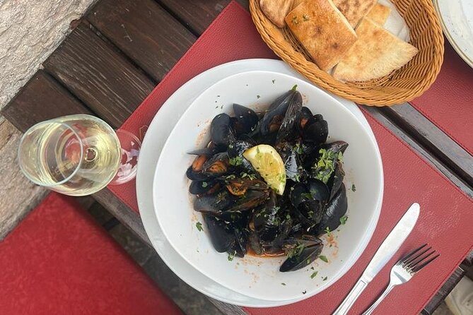 Private Walking tour with Wine and Food - Flexibility and Weather Considerations