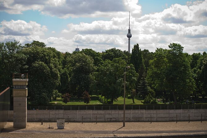 Private Walking Tour: World War 2 and Cold War Sites in Berlin - Visit Hitler’s Bunker and Learn About Nazi Germany