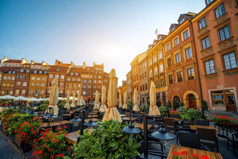 Private Warsaw City Tour - Modern Landmarks: The National Stadium and Memorials