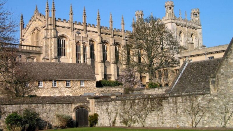 Private Windsor Castle & Oxford Tour with Chauffeur & Guide - Discovering Oxford’s Medieval Streets and Academic Heritage
