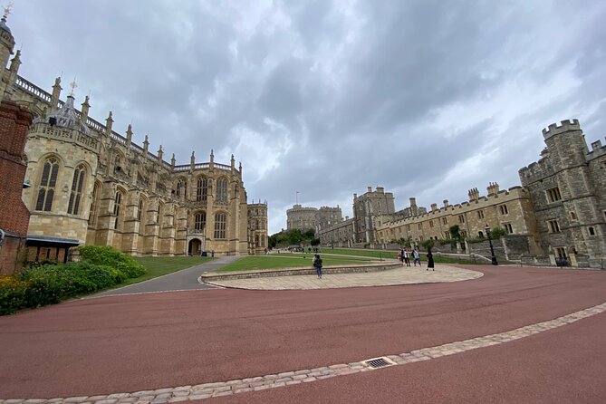 Private Windsor Castle Tour - Guides and Pacing: Knowledgeable Driver with Flexibility
