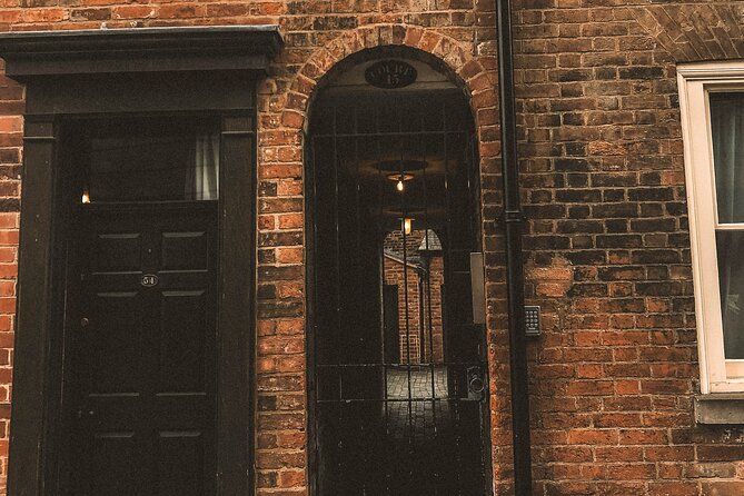 Private Windsor Trip from London - Windsor Castle, Great Park, Eton, Long Walk - The Unique Appeal of a Private Windsor Tour