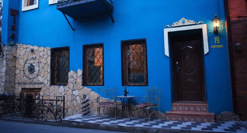 Private Wine tasting in Historic Karalashvili Wine Cellar - Cultural Insights and Georgian Traditions