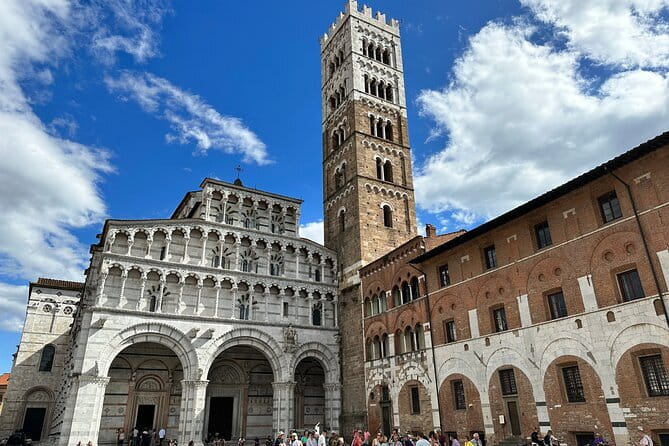 Private wine tour in Chianti Classico with sommelier (2 wineries) - Exploring the Vineyards and Cellars of the Second Winery