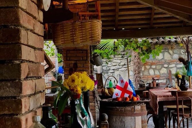 Private Wine Tour In Kakheti Region with 7 Wines and Lunch - The Guide’s Role and Personal Touches