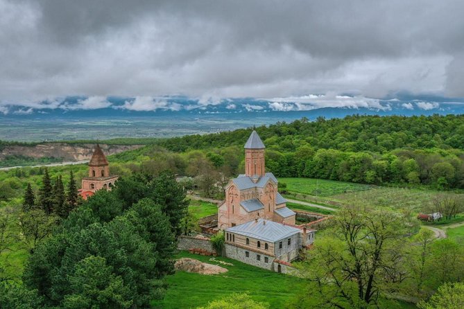 Private Wine Tour in Kakheti with Wine Tastings - Explore the Best of Kakhetis Cultural and Wine Heritage