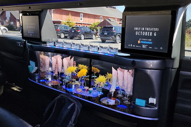 Private Wine Tour on Whidbey Island, WA 7hrs - Luxurious Transportation and Onboard Amenities