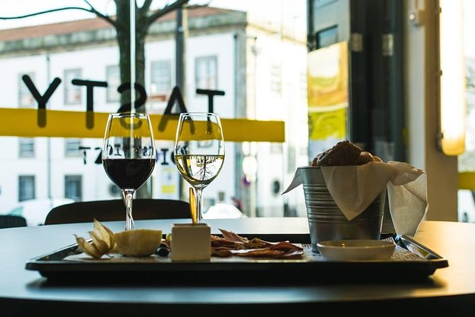 Private Wine Tour Xperience - Practical Meeting Points and Group Size