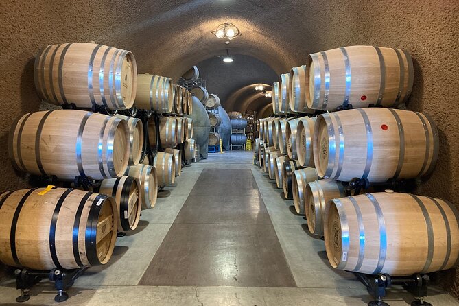 Private Wine Tours of Napa Valley and Sonoma for 2 to 5 people - Yountville: Gourmet Lunch and World-Class Wineries