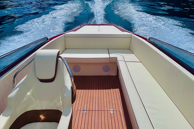 Private wooden boat tour on Lake Como - Key Points