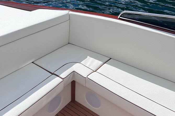 Private wooden boat tour on Lake Como - Special Villas and Architectural Gems Along the Coast