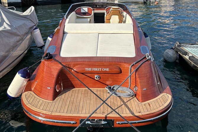 Private wooden boat tour on Lake Como - Accessibility and Practical Details
