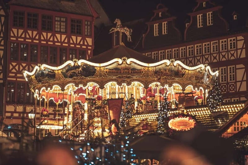 Private Xmas Market Hopping with gondola ride & wine tasting - Included Activities and Practical Details