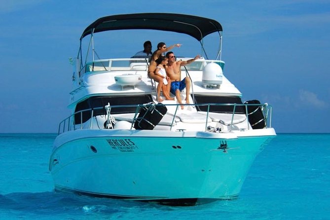 Private Yacht - 46 ft SeaRay Cancun Bay Snorkel 23P4 - Crew and Service Quality