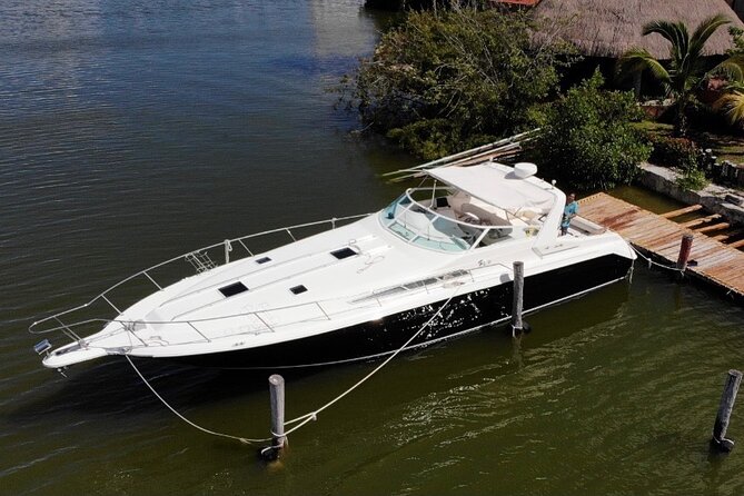 Private Yacht 46ft Sea Ray Snorkel up to 15 pax 23P2 - Accessibility and Family-Friendliness