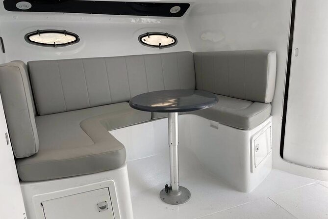 Private Yacht Cancun 42ft up to 8 people - Additional Costs and Practical Details