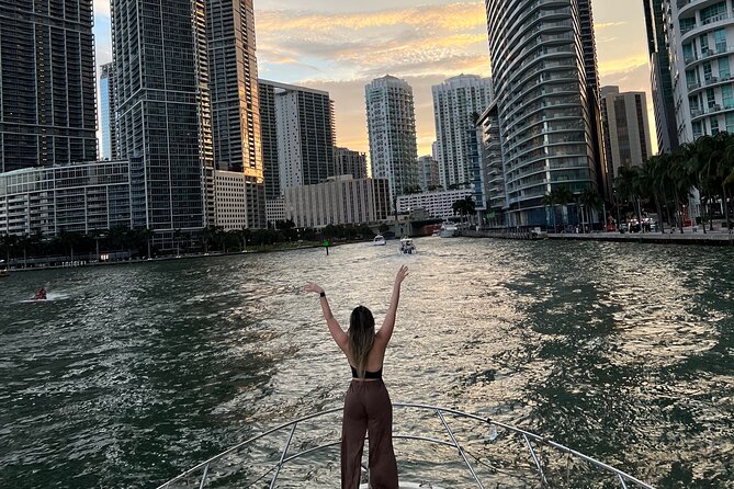 Private Yacht Cruise in Miami Beach - Discover the Luxury of a Private Yacht in Miami Beach