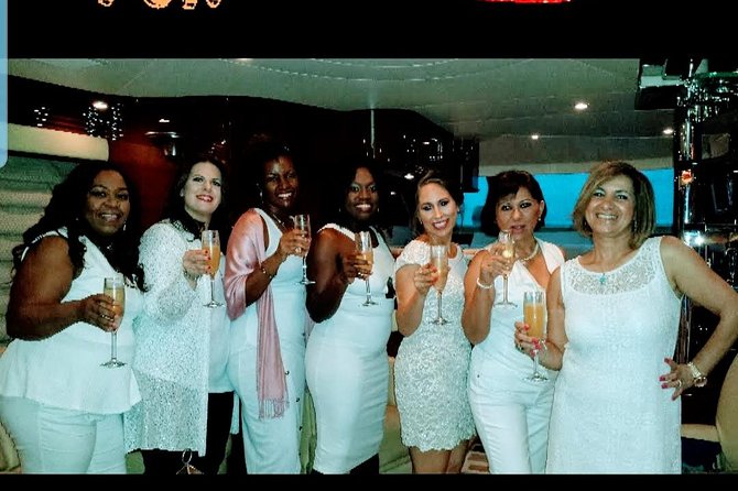 Private Yacht Cruise through Fort Lauderdale - Meeting Point and Booking Details