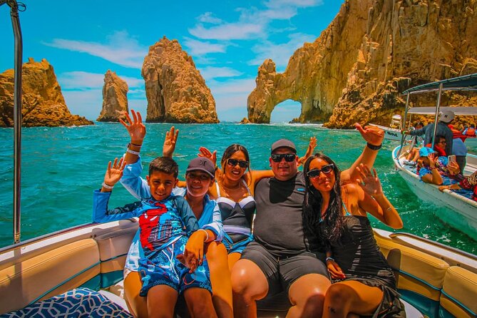 Private Yacht in Los Cabos | 10 PAX & 3 HRS - Music, Drinks, and Relaxation on Deck