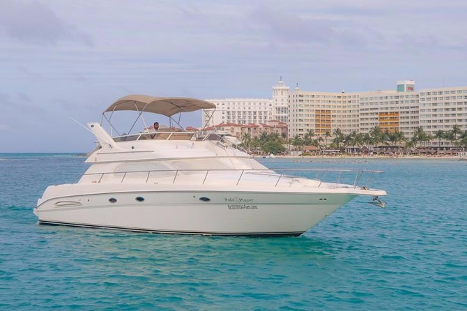 Private Yacht Rental Sea Ray 46ft Cancun 23P3 - Crew and Service: Attentive and Professional
