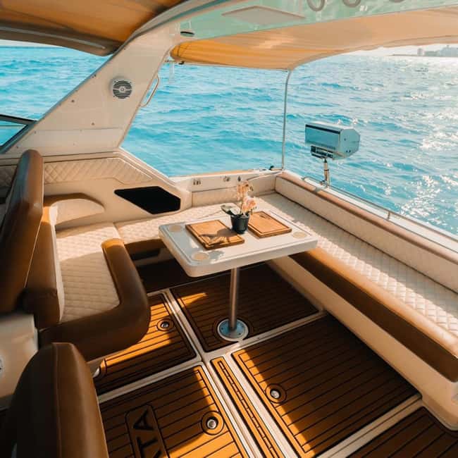 Private yacht ride in Cancun - Meeting Point and Accessibility