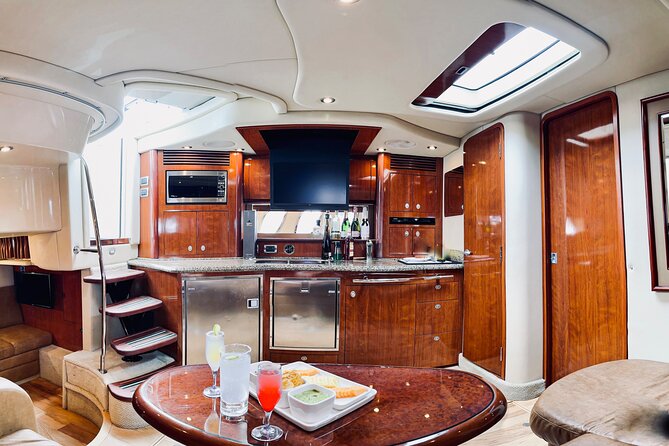 Private Yacht Sea Ray all-inclusive charter in Cabo - What Sets This Tour Apart from Others in Cabo