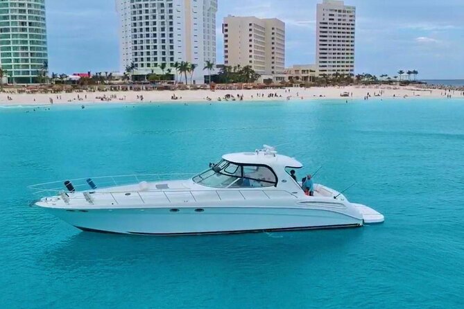 Private Yacht SEARAY SUNDANCER 60ft up to 20 pax 23P1 - Key Points