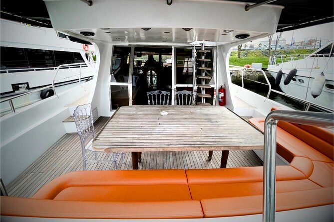 Private Yacht Tour on Bosphorus Istanbul - Comparing This Yacht Tour to Other Bosphorus Experiences