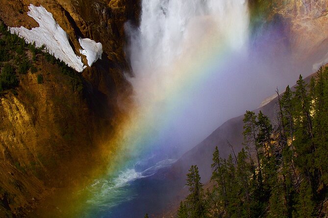 Private Yellowstone Journey from Gardiner, MT - Waterfalls, Geysers, and Mountain Views in Yellowstone