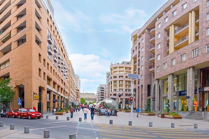 Private Yerevan Observing City Tour - Convenience and Comfort: Logistics of the Tour