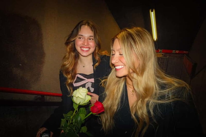 Pro & Instagram-friendly photo shoot in Paris - Accessibility and Group Sizes