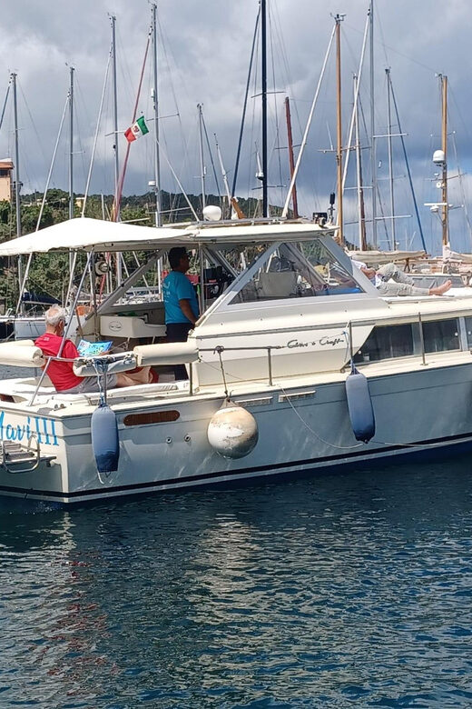 Procida: Boat Tour around the island - Practicalities: Booking, Meeting, and Language Options