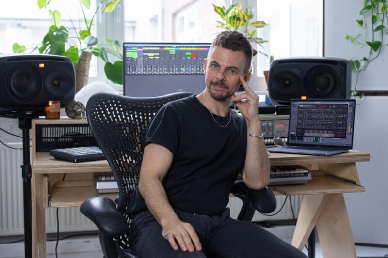 Produce Techno and House Music in Berlin - The Studio Equipment and Creative Environment