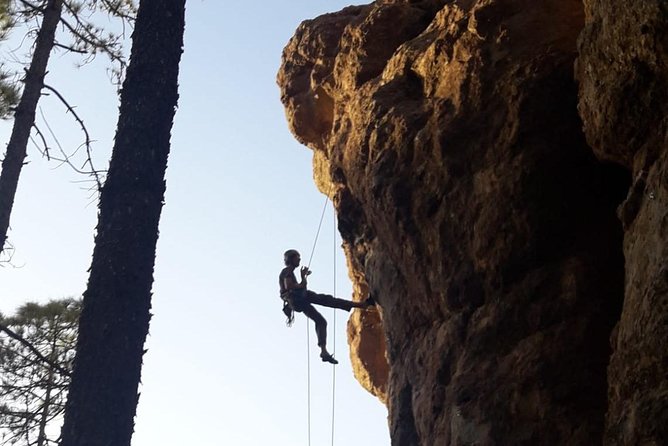 Professional climbing guide - Safety Measures and Gear Provision