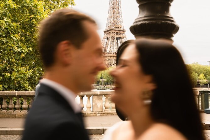 Professional Eiffel Tower Photo Tour with VOGUE Photographer - Get Close to the Eiffel Tower at Pont dIéna
