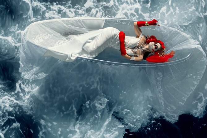 Professional Photo and Video Shoot in a Clear Kayak Cancun - The Role of the Photographer and Outfit Assistant