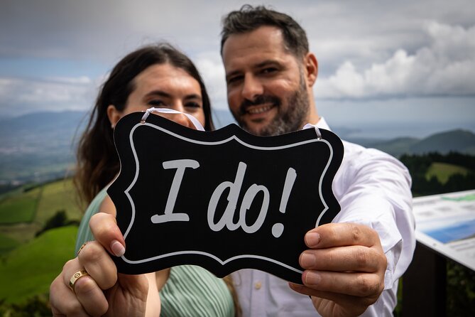 Professional Photo Session with TourGuide in Azores - Key Points