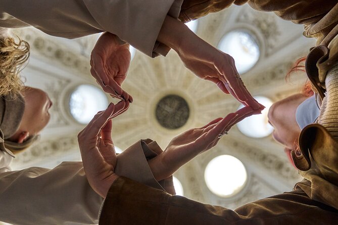 Professional Photographer in Vienna for your Vacations - Discover the Charm of Vienna with a Private Photoshoot