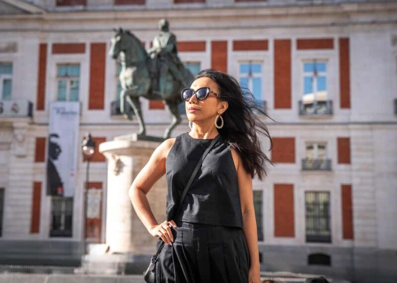 Professional Photographic Tour of Madrid - Practical Details: Meeting Point, Timing, and Accessibility