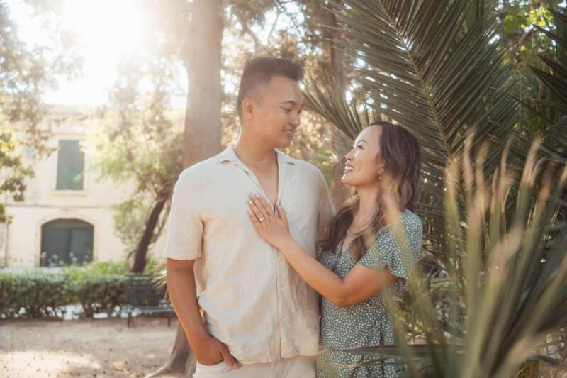 Professional Photoshoot in Corfu - Pose and Explore - Exploring the Old Town: Traditional Alleys and Iconic Sights