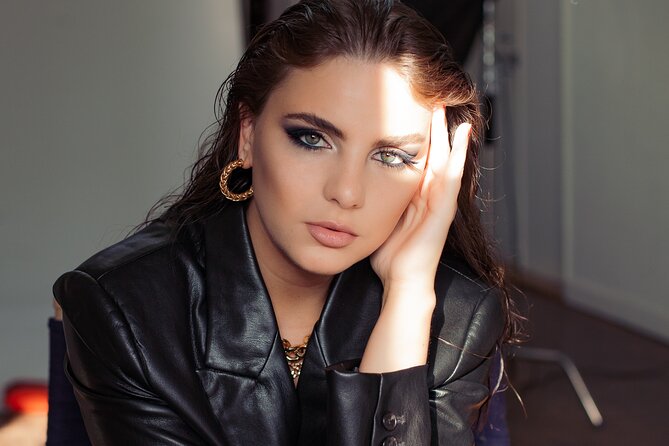 Professional Photoshoot in Los Angeles - Customizing Your LA Photo Session at Iconic Spots