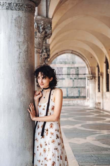 Professional Photoshoot in Venice - Key Points