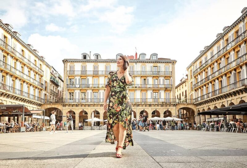 Professional photoshoot while visiting San Sebastián - Exploring San Sebastiáns Iconic Locations with a Photographer