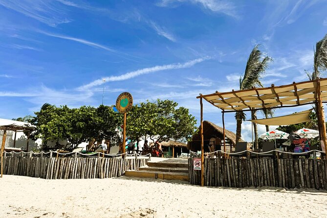 Progress Cocoloba V.I.P open bar and food included Beach club - Key Points