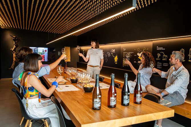 Prosecco tasting, appetizers and tour of the cellar and vineyards - Discover Authentic Prosecco in Padua with a Guided Tour and Tasting