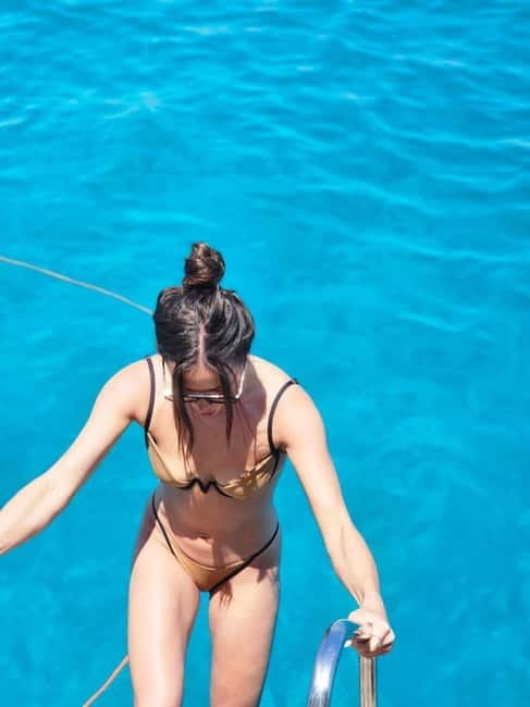 Protaras: Medusa Chill-Out Cruise to Blue Lagoon & Sea Caves - Key Points