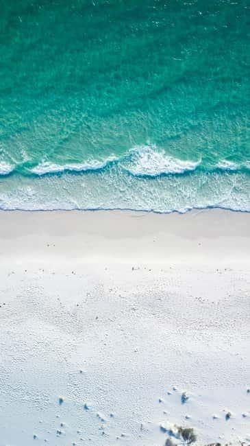 Provatas : Boat rental to Kleftiko - How the Fully Equipped Vessel Enhances the Experience