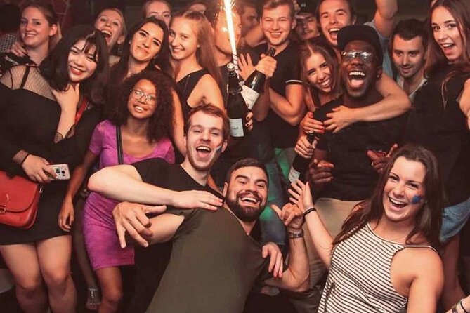 Pub Crawl Barcelona by EVOLVE The BEST night experience - Key Points