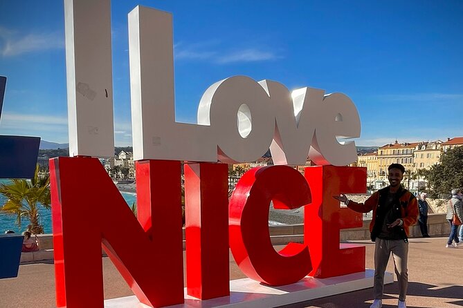 Pub Crawl Nice : Drink, Laugh, Meet the World - What’s Not Included